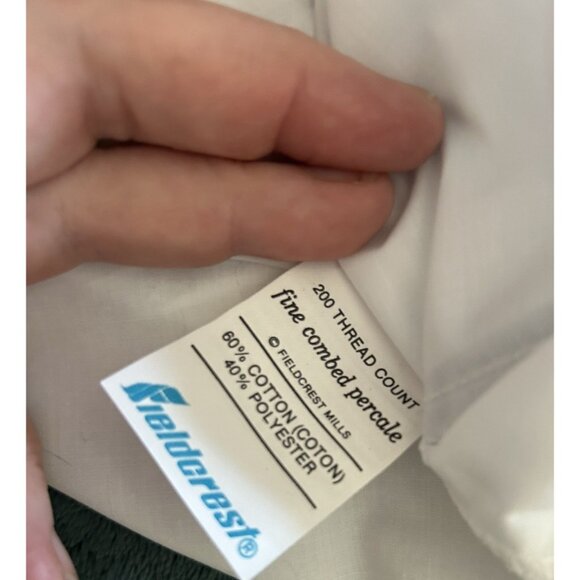 Embroidered Standard Pillowcase Set 2 Fieldcrest Fine Combed Percale New OS - Picture 8 of 11